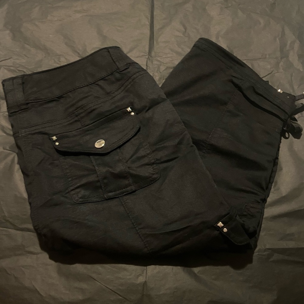 White House Black Market Capri Cargo